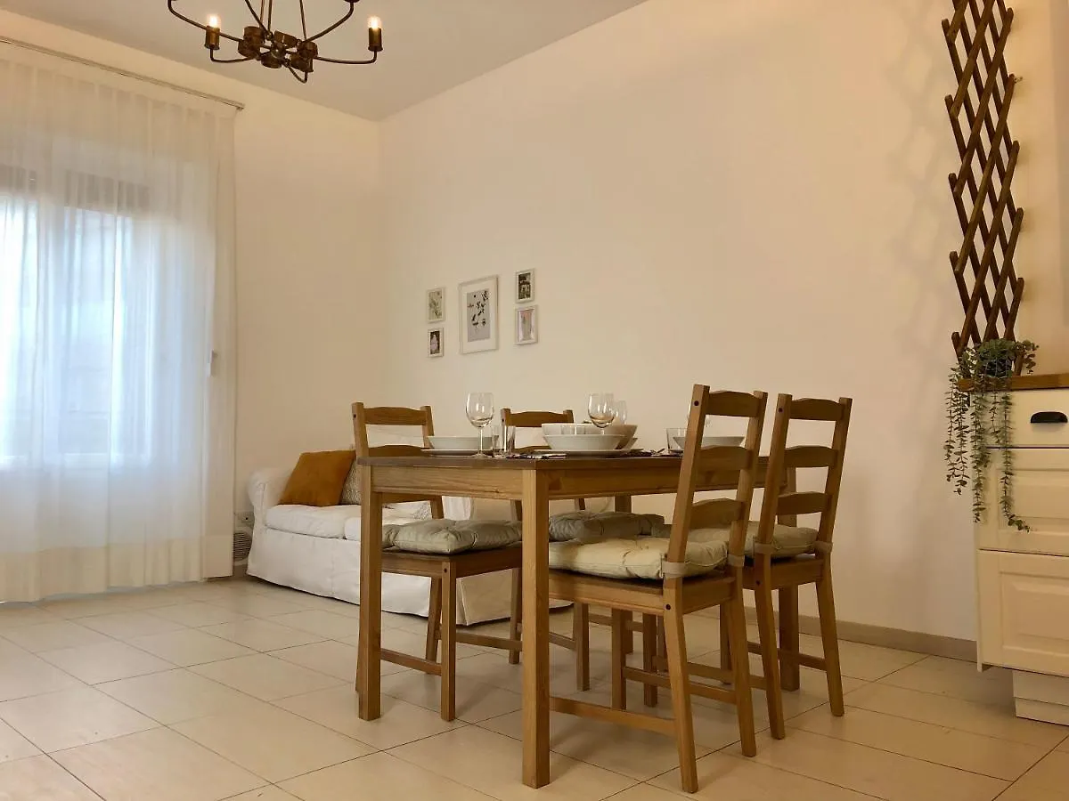 Marco Polo Apartment Milan