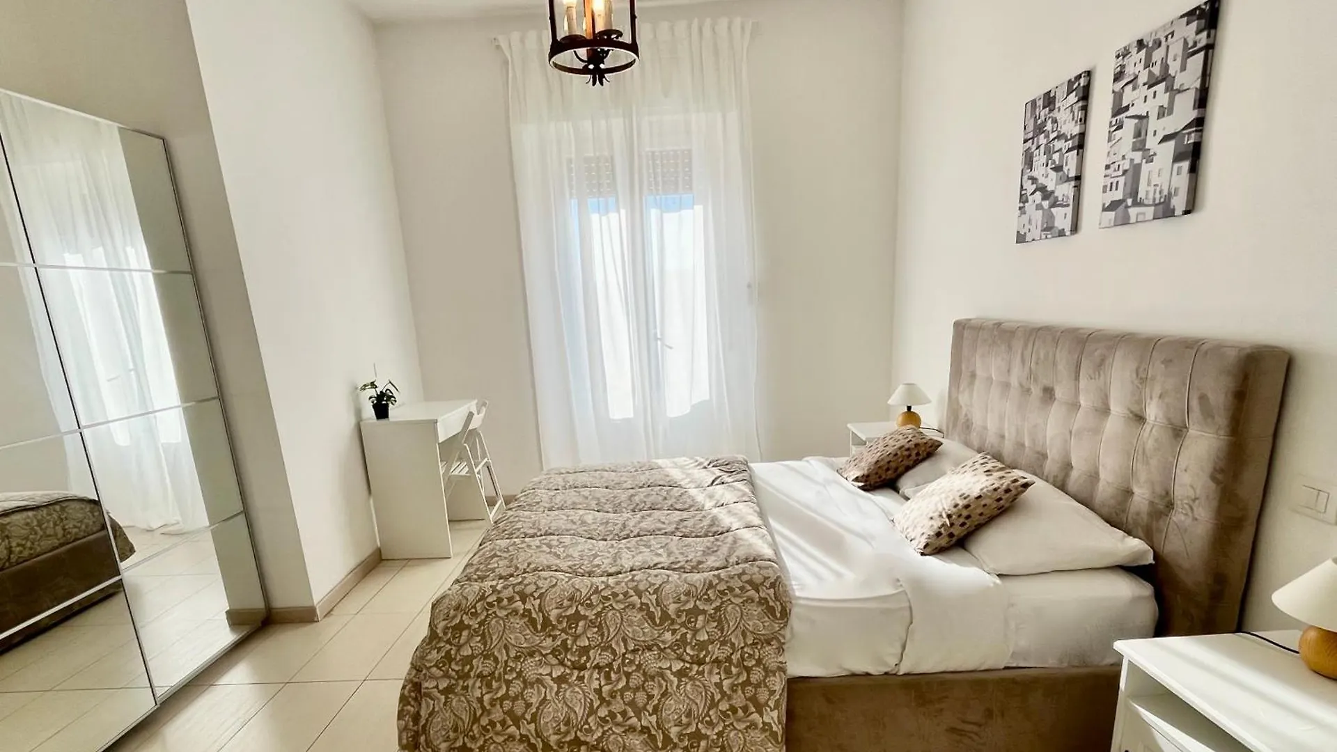 Marco Polo Apartment ميلان 0*,  إيطاليا